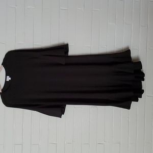 Black high-low dress, 3/4 flounce sleeves. LulaRoe